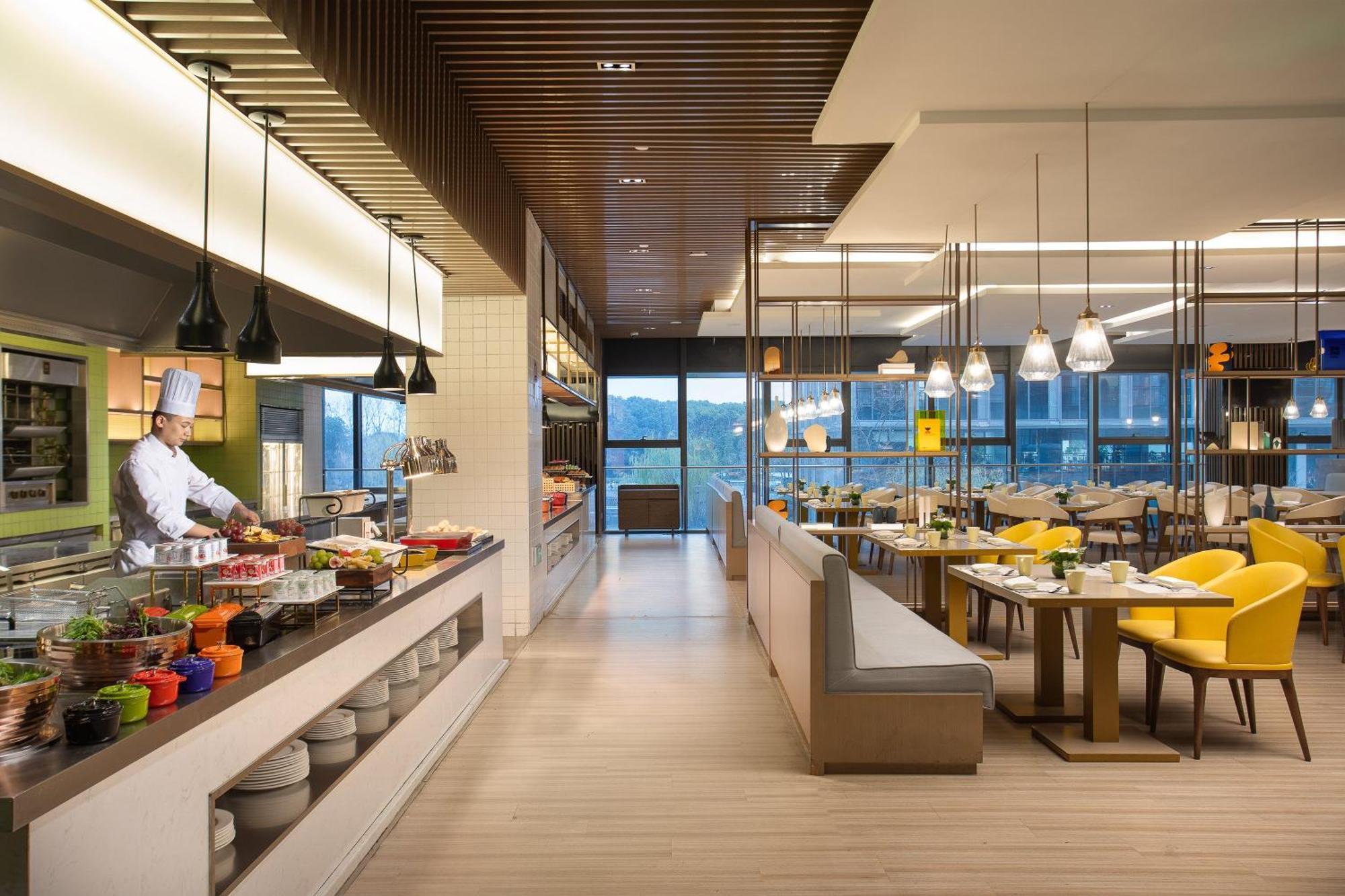 Voco Shanghai Hongqiao Hub By Ihg - 20 Mins Drive To Shanghai Hongqiao Int'L Airport And Necc Jiading Dış mekan fotoğraf